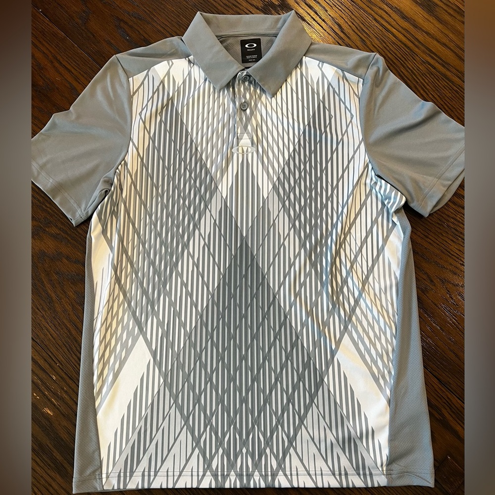 Oakley Mens Golf Polo Gray Short Sleeve - Size Medium